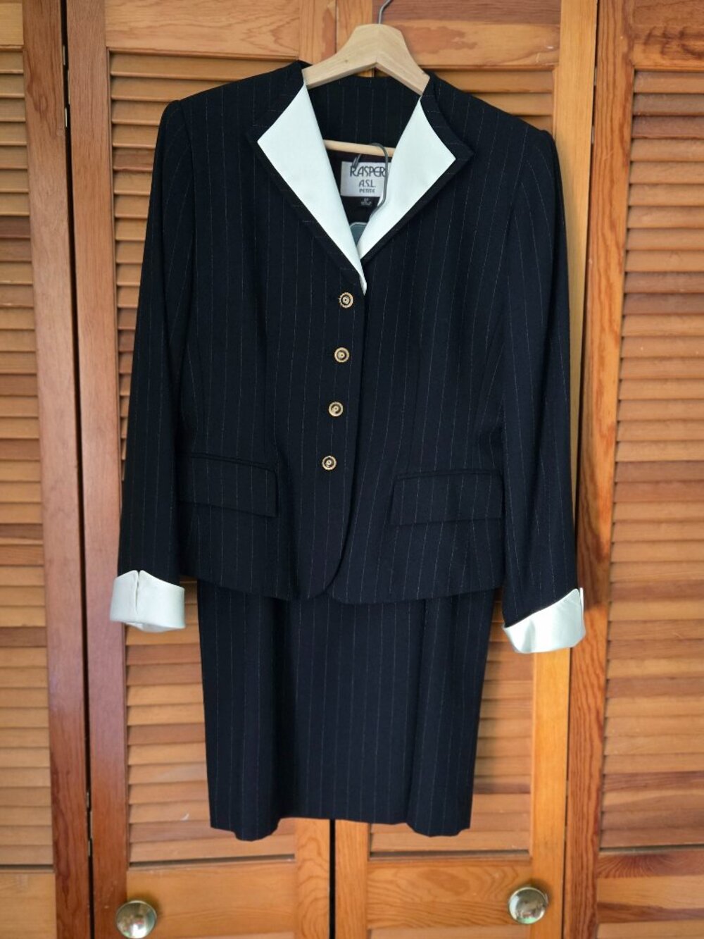 Kasper Petite Black Pinstripe Skirt Suit White Collar Vintage 90s